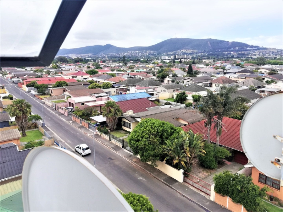 1 Bedroom Property for Sale in Churchill Estate Western Cape